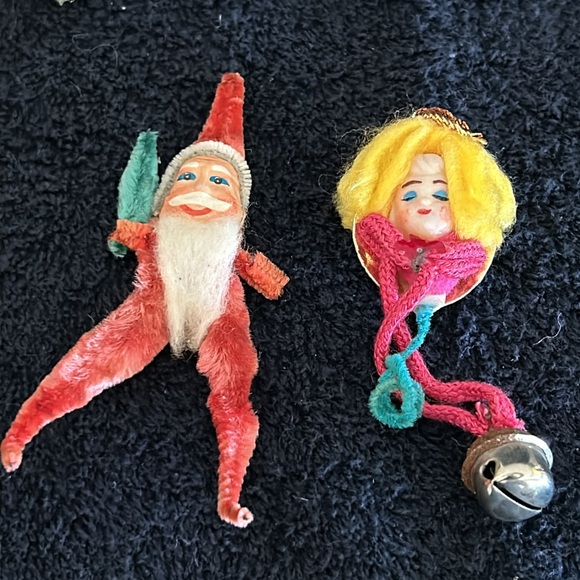 Elf/Gnome Chenille and Pine Cone Christmas Decorations. Vintage Circa 1930-1950 - Picture 13 of 14